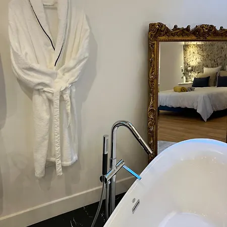 Au Fil De L'eau ベッド・アンド・ブレックファスト