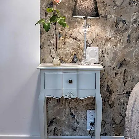 Au Fil De L'eau 4*