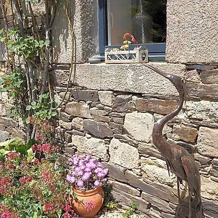 Au Fil De L'eau