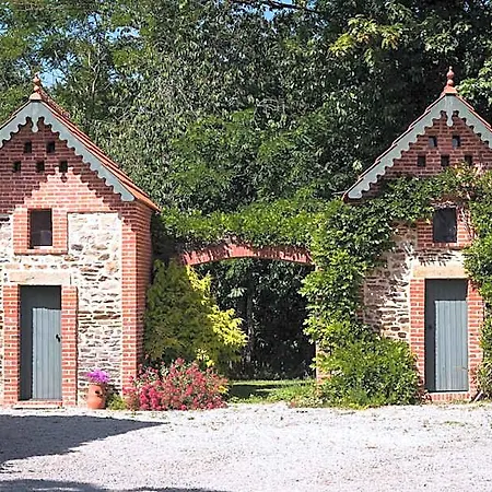 Au Fil De L'eau 4*