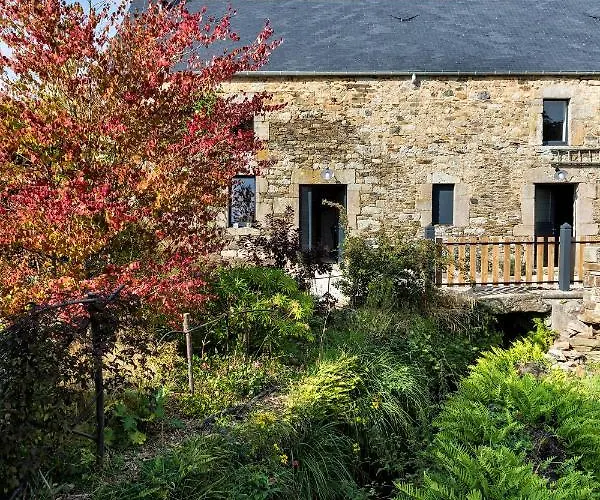 ベッド・アンド・ブレックファスト Au Fil De L'eau 4*