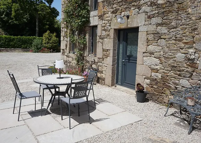 ベッド・アンド・ブレックファスト Au Fil De L'eau 4*