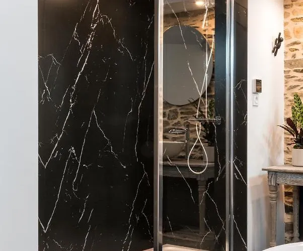 Au Fil De L'eau ベッド・アンド・ブレックファスト