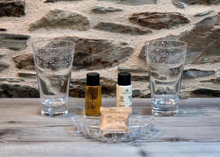 Au Fil De L'eau Le Vast