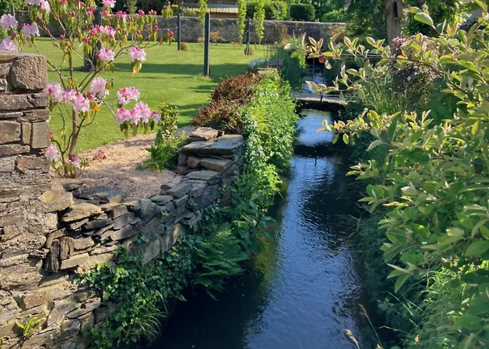 Au Fil De L'eau 4* Le Vast